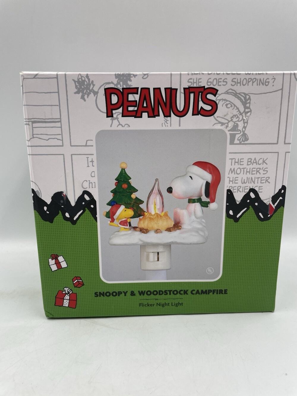 Peanuts Snoopy & Woodstock Christmas Tree Flickering Campfire Light NEW W/ Box
